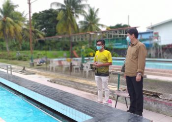 Agus Chandra pada saat di Kolam Renang Dendangria,Suka Berenang, f : Mael/detak.media