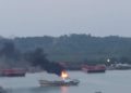 Kapal Barang milik M. Yatir terbakar di laut Rimba Jaya, Tanjungpinang, f : ist