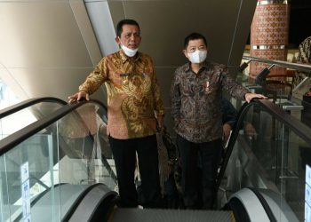 Gubernur Kepri Ansar Ahmad bersama Menteri PPN/ Kepala Bappenas RI Suharso Monoarfa, foto : ist