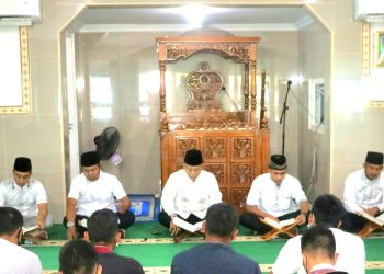 Khatman Al-Qur'an Personel Lanud RSA saat memperingati Nuzulul Qur'an (f : Ist)