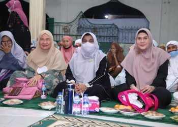 Walikota Tanjungpinang saat menghadiri acara Nuzululqur'an, foto : ist