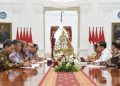 Presiden RI Joko Widodo (Jokowi) saat beraudiensi dengan para komisioner KPU periode 2017-2022. (Biro Pers Sekretariat Presiden/Lukas)