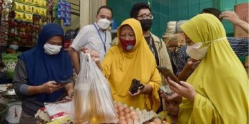 Penjualan Minyak Goreng Program MigorRakyat (Foto : Humas Kemendag)