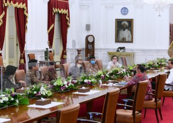 Presiden Jokowi menerima Aliansi Penyelenggara Pendidikan Indonesia, di Istana Merdeka, Jakarta, Senin (30/05/2022). (Foto: BPMI Setpres/Muchlis Jr)