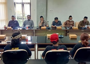 DPRD Kabupaten Blitar saat terima usulan aspirasi dari LSM GPI, Dani ES/detak.media