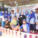 Walikota Tanjungpinang, Rahma saat foto bersama dengan masyarakat, foto : ist