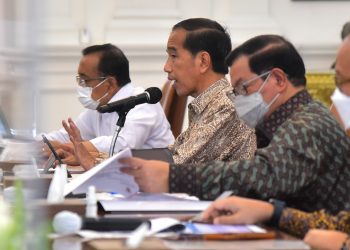 Presiden Jokowi memimpin Ratas mengenai tatanan kebijakan gula nasional, Rabu (20/07/2022), di Istana Merdeka, Jakarta. (Foto : Humas Setkab/Agung)