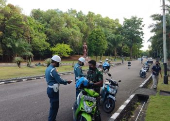 POM Lantamal IV Tanjungpinang saat Menggelar Razia Kendaraan Anggota, foto : ist