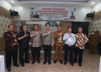 Foto Bersama Kegiatan Asistensi kehumasan serta Sosialisasi Keterbukaan Informasi Publik di Polresta Tanjungpinang, foto : ist