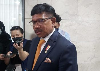 Menteri Komunikasi dan Informatika Johnny G. Plate di rumah dinasnya di Jalan Widya Candra V Nomor 27, Kebayoran Baru, Jakarta Selatan, pada Jumat, 16 September 2022. TEMPO/Khory Alfarizi