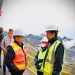 Presiden Jokowi bersama rombongan tiba di Grasberg, Kamis (01/09/2022). (Foto: BPMI Setpres/Laily Rachev)