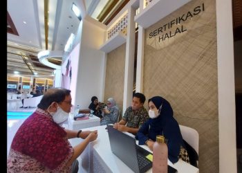 Booth layanan konsultasi sertifikasi halal di ISEF 2022, foto : ist