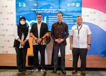 foto bersama seusai kegiatan program Google Career Certificates, foto : ist