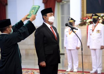 Pelantikan Hendrar Prihadi sebagai Kepala LKPP, di Istana Negara, Jakarta, Senin (10/10/2022) pagi. (Foto: Humas Setkab/Agung)