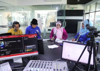 Walikota Tanjungpinang, Rahma saat dialog pagi di Pro 1 RRI Tanjungpinang foto: ist