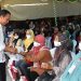 Presiden Jokowi saat membagikan sejumlah bantuan sosial di Pasar Muntok, Kabupaten Bangka Barat, Provinsi Kepulauan Bangka Belitung, pada Kamis (20/10/2022). (Foto: BPMI Setpres/Rusman)