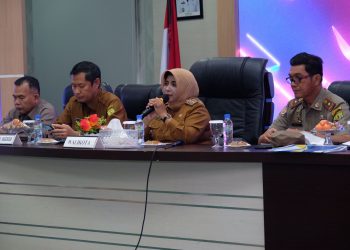 Walikota Tanjungpinang, Rahma saat sosialisasi tata cara pengurusan izin reklame, foto: ist