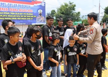 Kapolresta Tanjungpinang, Kombes Pol Heribertus Ompusunggu saat Melepas Puluhan Atlet Inakanas, foto : ist