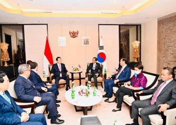 Presiden Jokowi menghadiri pertemuan dengan para pengusaha Republik Korea di BNDCC, Kabupaten Badung, Provinsi Bali, pada Senin (14/11/2022). (Foto: BPMI Setpres/Laily Rachev)