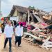 Presiden Jokowi meninjau langsung titik pusat gempa di Kecamatan Cugenang, Kabupaten Cianjur, Jawa Barat, Kamis (24/11/2022). (Foto: BPMI Setpres/Laily Rachev)