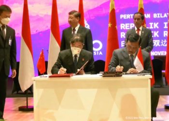 Penandatanganan dokumen kerja sama antara pemerintah Indonesia dan Tiongkok, Rabu (16/11/2022), di Hotel The Apurva Kempinski, Bali. (Sumber: Tangkapan Layar)
