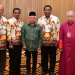 Wapres Ma’ruf Amin saat bertemu dengan Pj. Gubernur Papua Selatan Apolo Safanpo beserta anggota Forkopimda Provinsi Papua Selatan, anggota FKUB Merauke, tokoh agama, dan tokoh masyarakat Merauke di Hotel SwissBell, Kabupaten Merauke, Papua Selatan, Rabu (30/11/2022). (Foto: BPMI Setwapres)