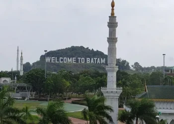 Ilustrasi - Ikon kota, "Welcome to Batam" di Kota Batam, Kepulauan Riau. ANTARA/Naim