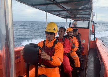 Tim Sar saat Mencari Nelayan Hilang di Perairan Pulau Kiabu Anambas, foto: ist