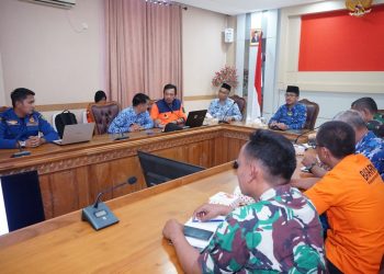 Suasana rapat, menindaklanjuti terkait bencana kebakaran hutan dan lahan di Natuna (foto : istimewa)