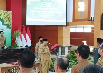 Walikota Blitar saat lantik pejabat baru Baznas periode tahun 2023-2028, foto: Dani ES/detak.media