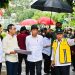 Presiden Jokowi saat meninjau pengerjaan normalisasi Kali Ciliwung, di Jalan Inspeksi Ciliwung, Jakarta Selatan, Jakarta, Selasa (21/02/2023) pagi. (Foto: Laily Rachev)