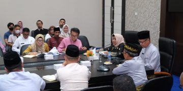 Wali Kota Tanjungpinang, Rahma saat mengumpulkan para Developer Perumahan, foto: doc.prokompim/detak.media