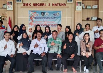 Foto bersama usai melakukan pertemuan antara SMKN 2 Natuna, bersama Adiwana Jelita Sejuba