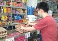 Salah satu Pedagang Telur di kawasan Pasar Bintan Center Tanjungpinang, foto: ist