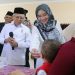 Wakil Presiden, beserta Ibu saat meninjau posyandu, di Ekang Anculai Kabupaten Bintan, foto: ist