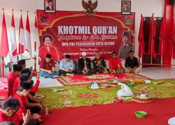 Syahrul (baju batik) pimpin peringatan Haul Bung Karno ke-53, foto:   Dani ES/detak.media