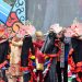 Walikota Blitar Santoso saat peragakan tari Barong Khas Blitar dipembukaan BEN Carnival 2023, foto: Dani ES/detak.media