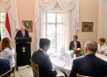 Presiden Jokowi menghadiri jamuan santap siang kenegaraan di Admiralty House, Sydney, pada Selasa (04/07/2023). (Foto: BPMI Setpres/Muchlis Jr)