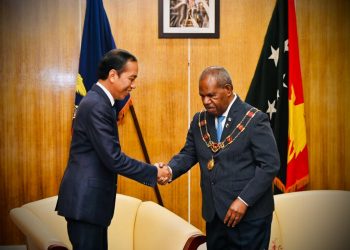 Presiden Jokowi bertemu dengan Gubernur Jenderal Papua Nugini Sir Bob Dadae, di Government House, Port Moresby, Rabu (05/07/2023). (Foto: BPMI Setpres)