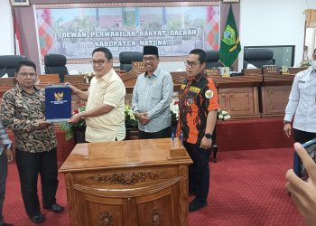 Suasana Paripurna pembentukan provinsi khusus Natuna-Anambas (foto : ist)