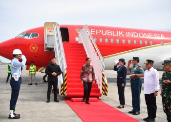 Presiden Jokowi tiba di Sumut untuk kunjungan kerja, Sabtu (19/08/2023). (Foto: BPMI Setpres)