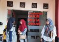 Keluarga Mustakim saat Membuat Laporan di Satreskrim Polresta Tanjungpinang, foto: Mael/detak.media