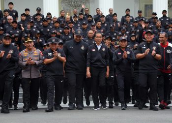 Presiden Jokowi melepas kontingen Asian Games 2023, di Halaman Istana Merdeka, Jakarta. Selasa (19/09/2023). (Foto: Humas Setkab/Rahmat)