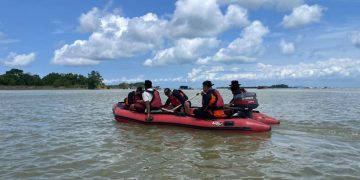 Proses Pencarian Bocah 2 Tahun yang Terseret Arus Parit di Tiban, foto: Sar Tanjungpinang