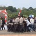 Detik-detik Massa Bentrok Dengan Polisi saat Simulasi Sispamkota, foto: Mael/detak.media