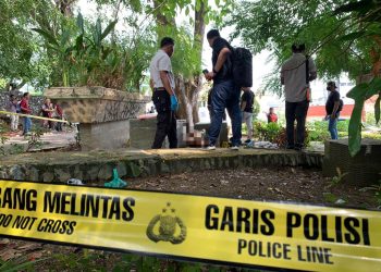 Mayat Pria yang Ditemukan di Taman Kota Tanjungpinang, foto: Mael/detak.media