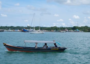 Kapal Yacht yang Membawa satu WNA asal Sepanyol yang Akan Dideportasi, foto: Mael/detak.media