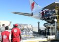Pesawat Airbus A330 JT6001 yang membawa bantuan kemanusiaan dari Indonesia untuk Palestina tiba di Bandara El Arish, Mesir, Senin (06/11/2023). (Foto: BPMI Setpres)