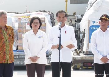 Presiden RI Joko Widodo (Jokowi) melepas bantuan kemanusiaan tahap ke-2 untuk masyarakat Palestina di Gaza, foto: setkab.go.id