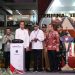 Presiden RI Joko Widodo (Jokowi) saat meresmikan Terminal Tipe A Tingkir, Terminal Paya Ilang, dan Terminal Anak Air, di Terminal Tingkir, Kota Salatiga, Jawa Tengah, Rabu (13/12/2023), foto: ist/setkab.go.id